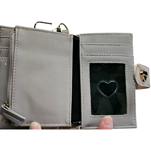Betsey Johnson Floral Embossed Wallet With Heart Clasp & Keychain - Picture 8 of 8